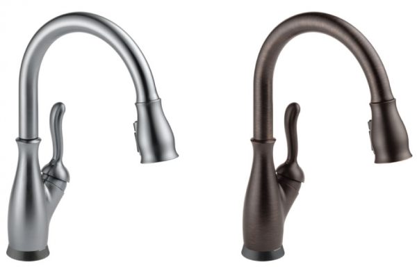 Single-Handle-Pull-Down-Kitchen-Faucet-with-Touch-20-and-ShieldSpray-Technology-Leland-Pull-Down-9178T-DST